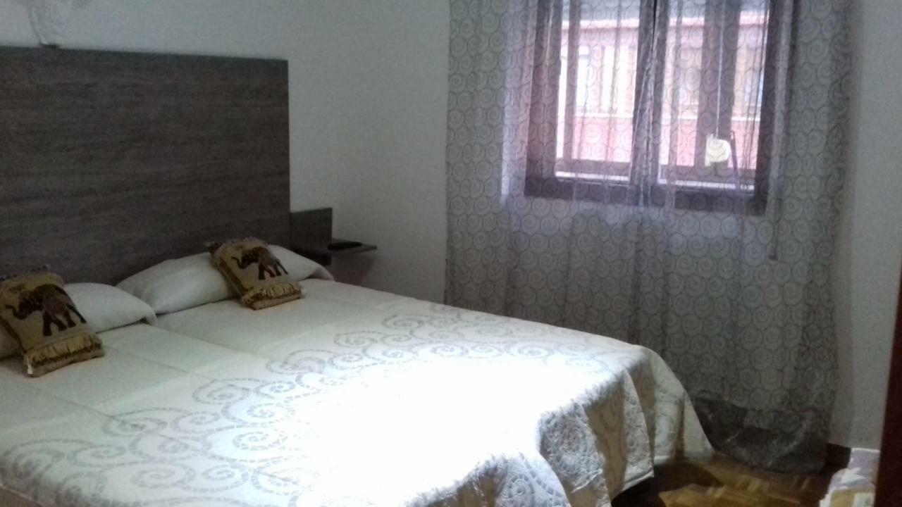 Pension La Catedral Леон Екстер'єр фото